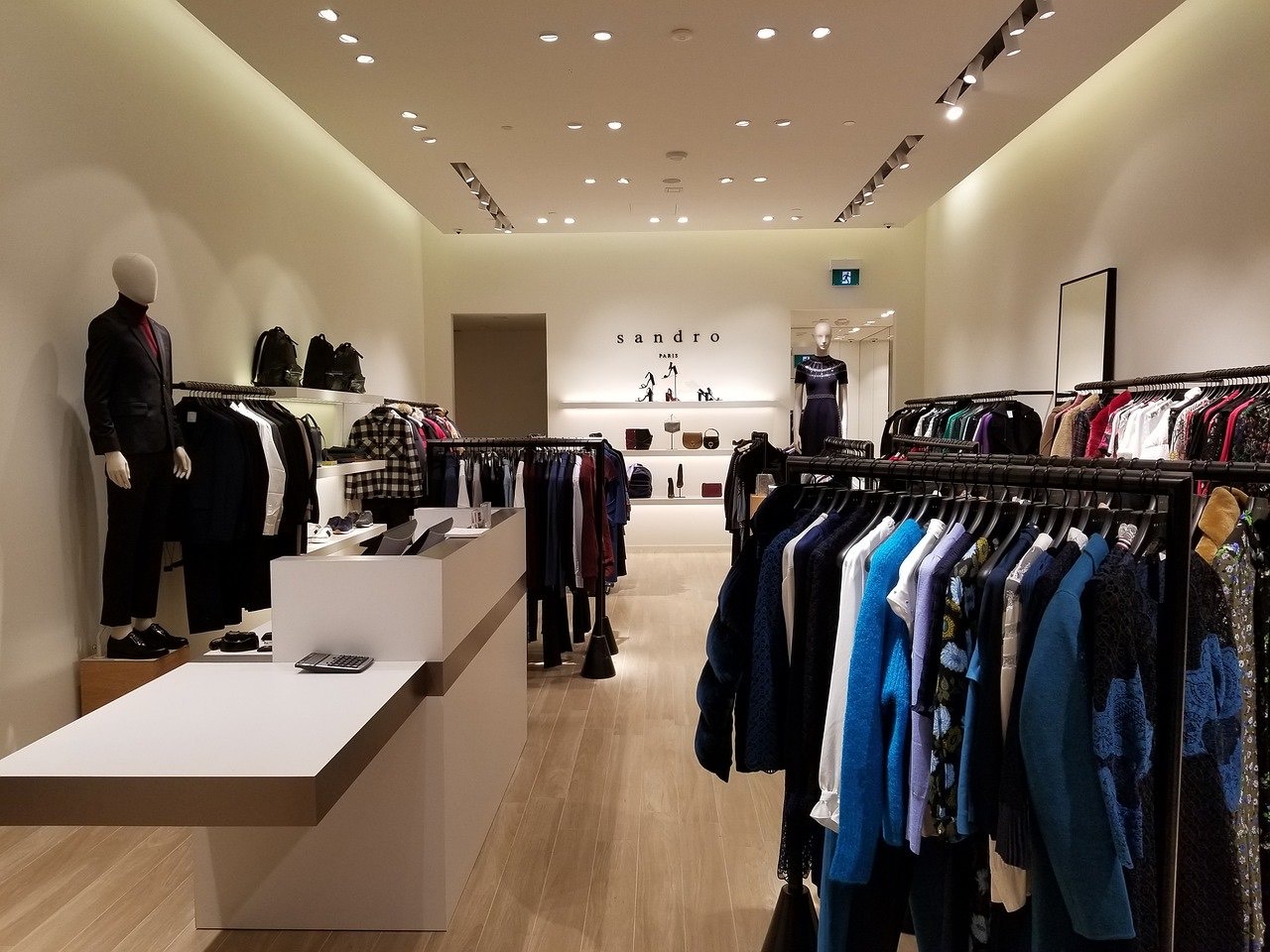 他店舗の接客
