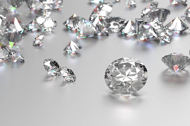 ダイヤモンドの人造・模造宝石一覧！その定義、特徴から見分け方まで