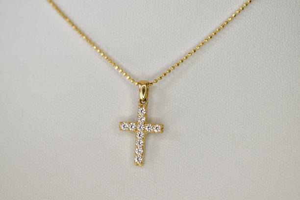 ジュエリーのモチーフとその意味-クロス