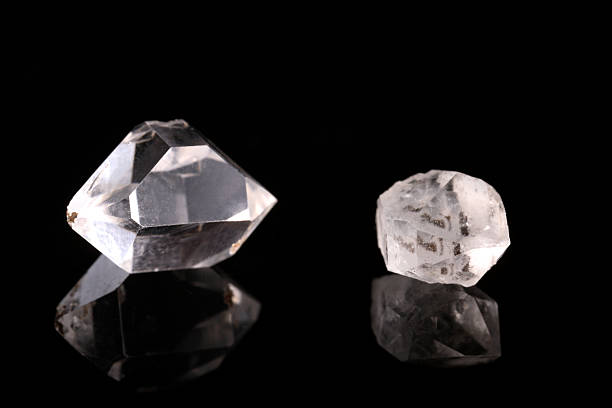 今話題の海底ダイヤモンドとは？宝飾業界への影響と人気の理由