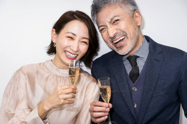 ジュエリーを手に入れるきっかけ「パーティーやセレモニーに合わせて購入」
