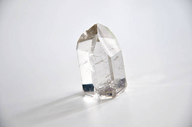 Cloud Dancerに近い宝石-クリスタルクォーツ（水晶）